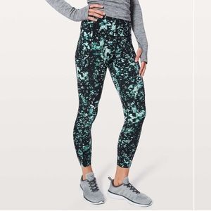 LULULEMON Fast & Free 7/8 Tight II *Nulux 25"
Pixel Haze Multi Black